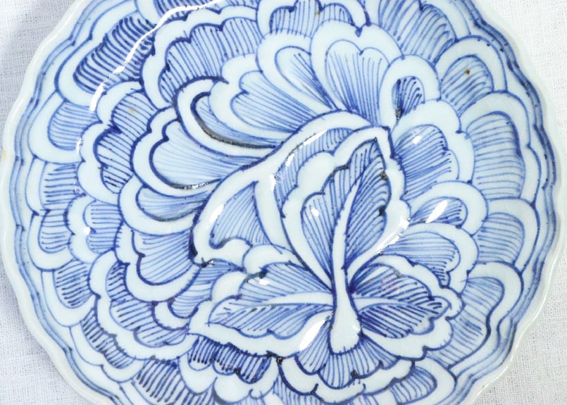 古伊万里 幕末 線描き 牡丹唐草図 食籠 古伊万里染付線描牡丹唐草