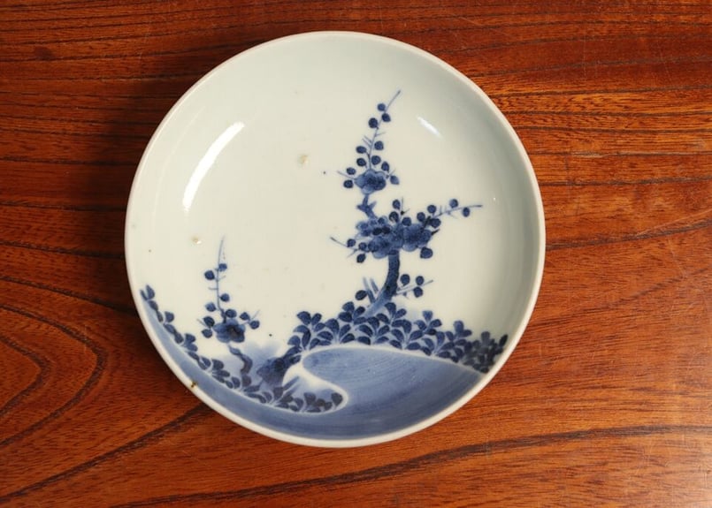 江戸後期鍋島 若松染付5寸皿 無傷 江戸後期鍋島 若松染付5寸皿 無傷