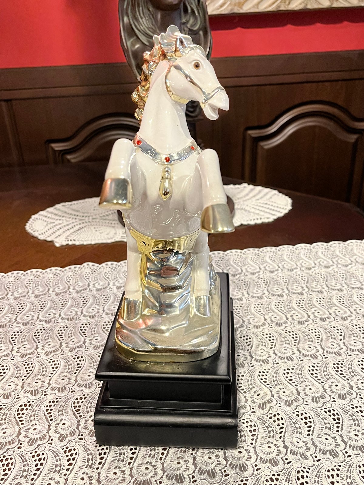水晶製 騎立ち馬オブジェ ケース付