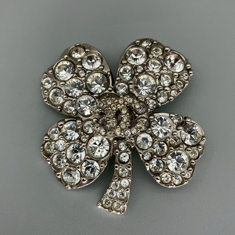 CHANEL ラインストーンクローバーブローチ CHANEL (シャネル