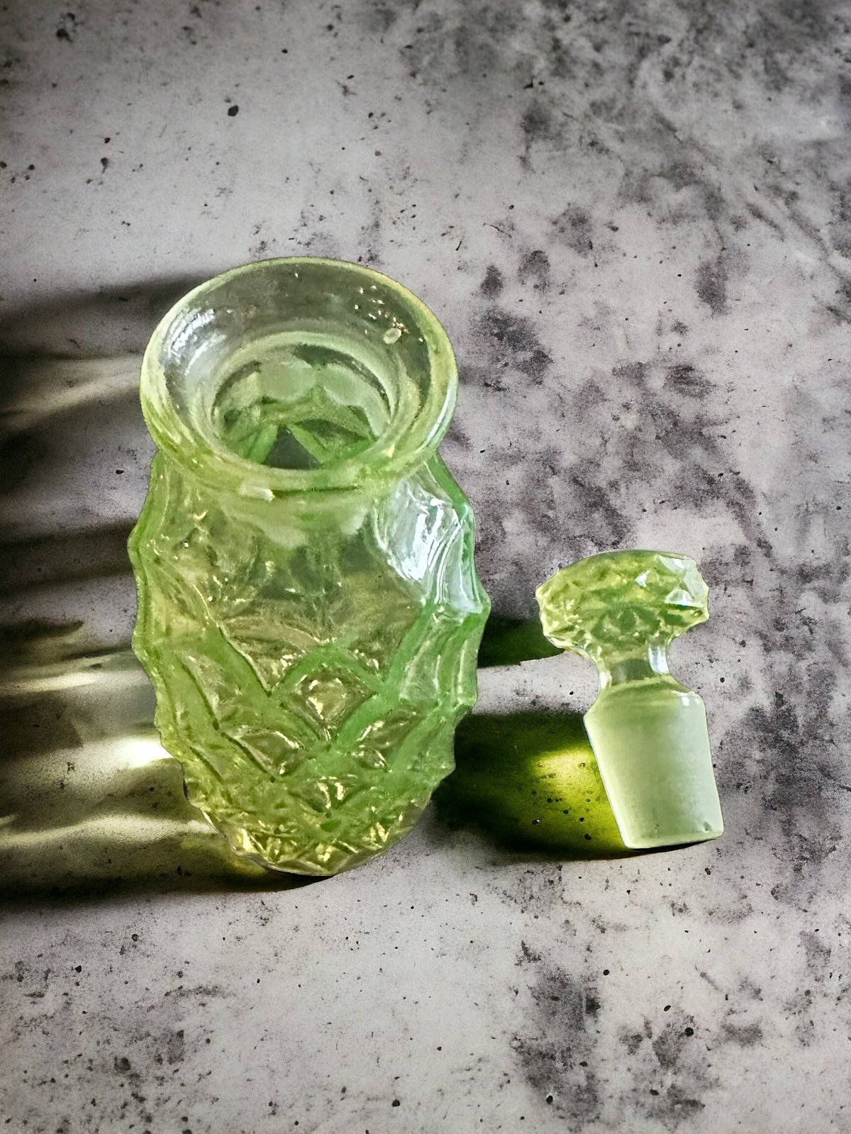 ウランガラス | 古物屋次元 オンラインショップ