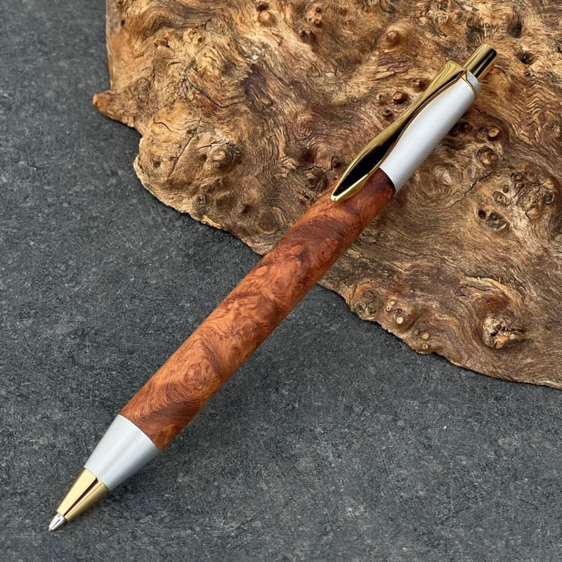 WHITE SINPEN 花梨瘤杢 / 2つの内部機構を持つ新感覚の木軸ペン