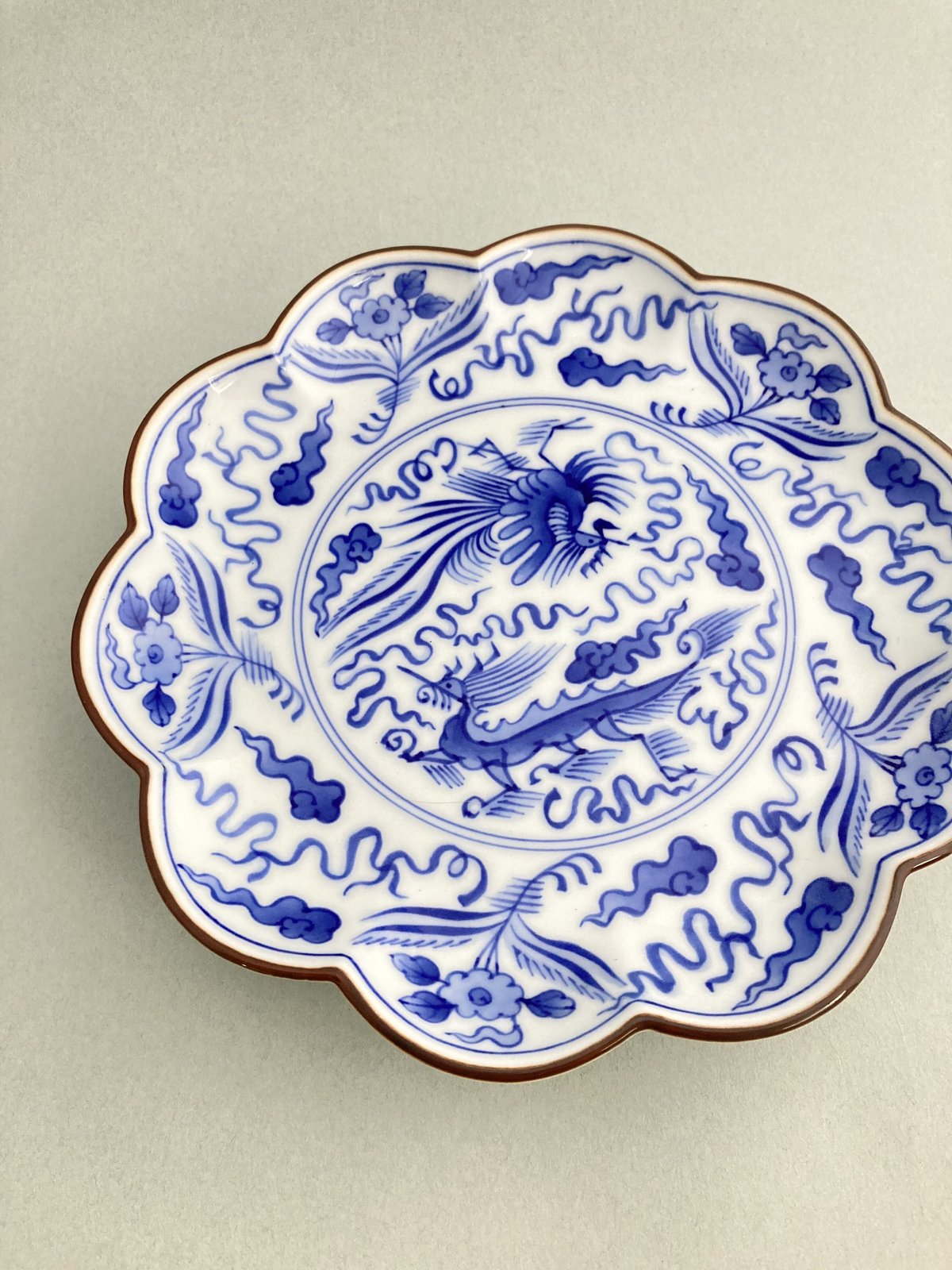 染付龍鳳凰文輪花皿 | 辻精磁社 つじのくら