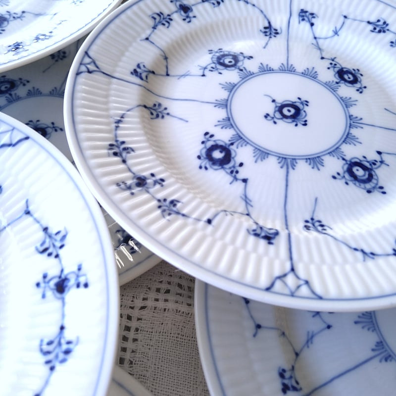 1963年のRoyalCopenhagenロイヤルコペンハーゲンブルーフルーテッド