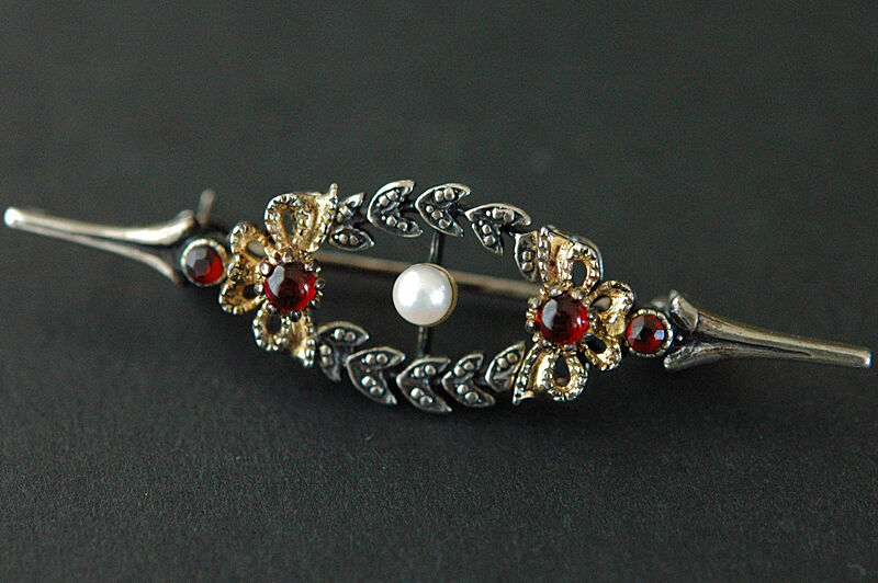 ガーネットとパールのヴィンテージバーブローチ/ドイツ | 『スワロー