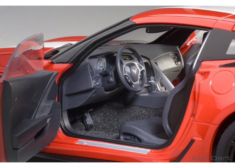 AUTOart 1/18 シボレー コルベット (C7) グランスポーツ (レッド