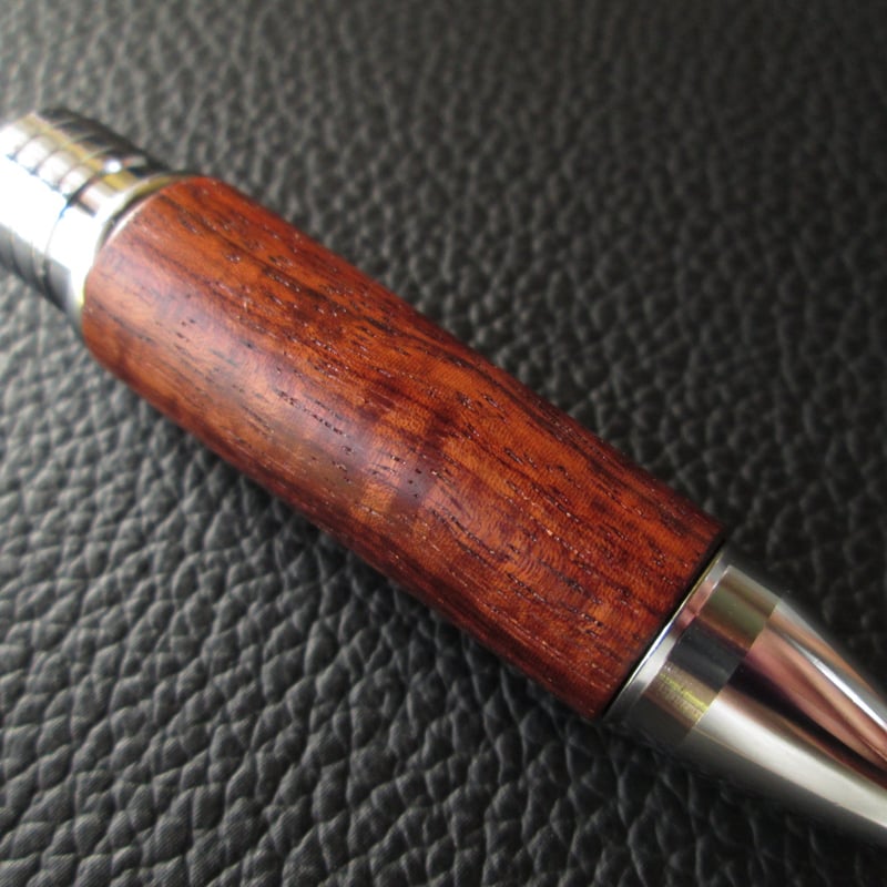 ジェットストリーム4&1（多機能ペン）のカスタマイズ。木製グリップ等