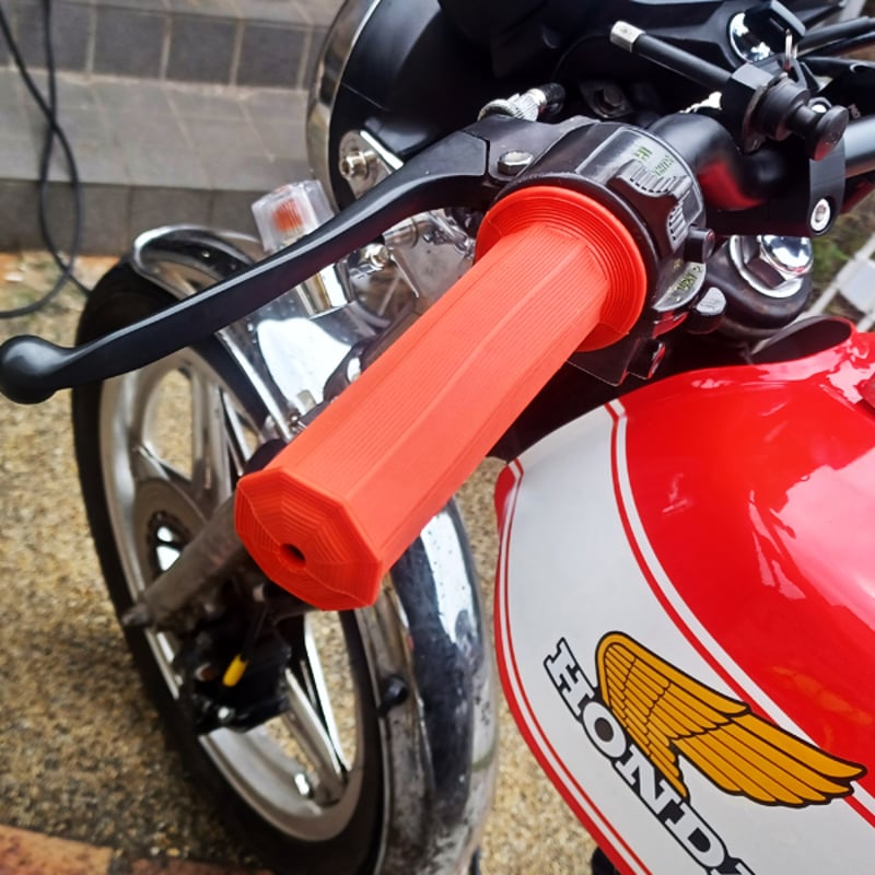 赤い三輪車 グリップ付きハンドル アンティーク、オールドスタイル