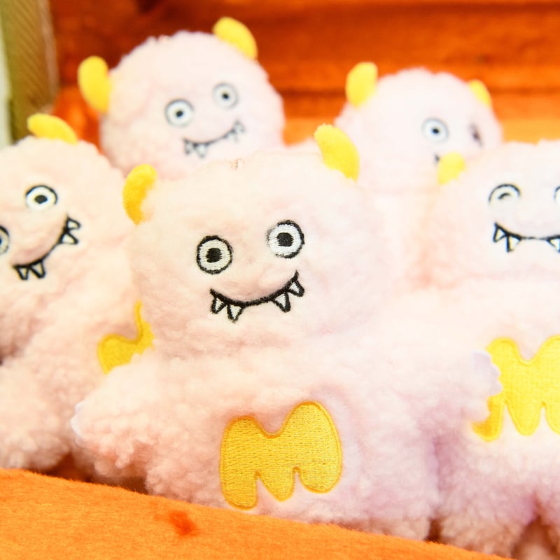 マルシィ 心の奥に潜む怪獣ぬいぐるみチャーム 心の中に潜む怪獣