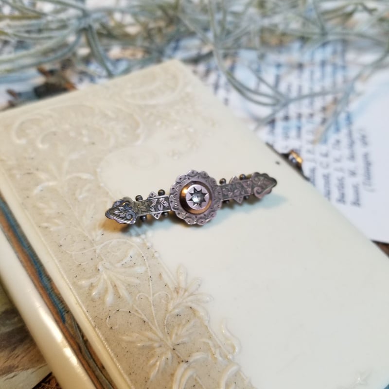 アンティーク 9金ロールドゴールド バーブローチ | IgnAPoat