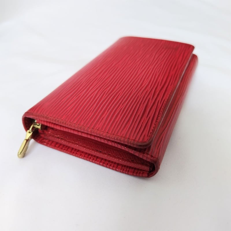LOUIS VUITTON【ルイヴィトン】エピ 折財布 レッド ファスナー付