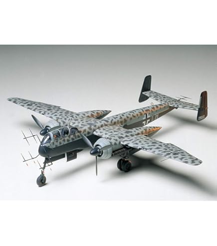 Amazon | ドラゴン 1/48 ドイツ空軍 ハインケルHe162A-2 サラマンダー