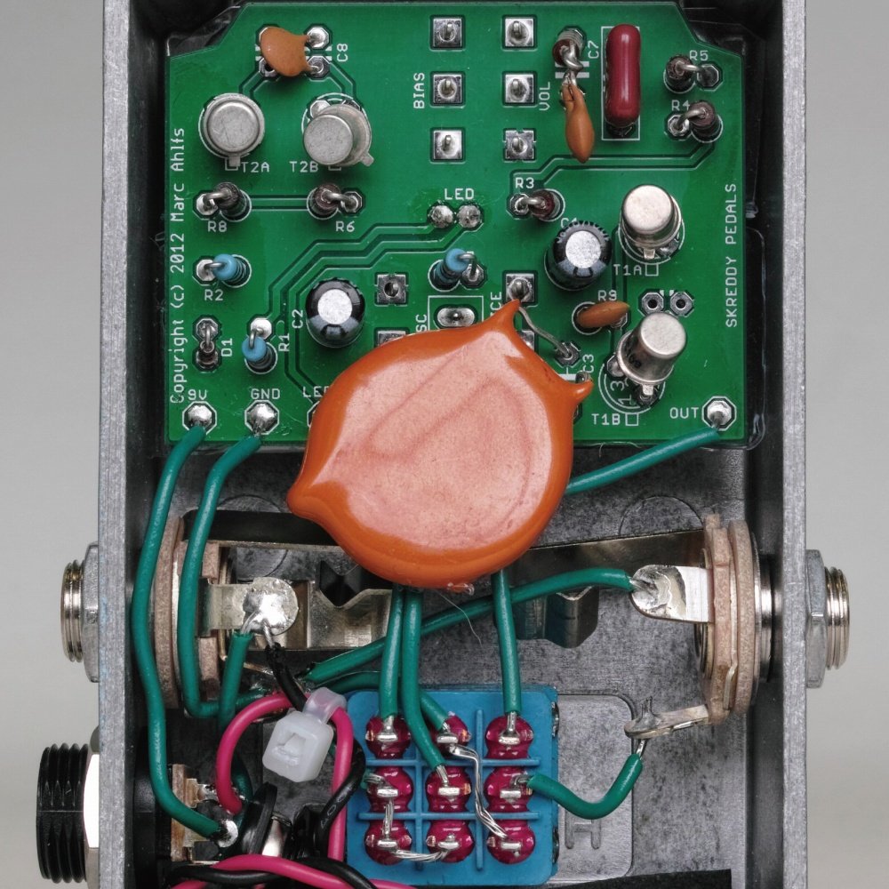 Akg MAGNUS BC109 FUZZ ファズ GOLD Akg MAGNUS BC109 FUZZ ファズ GOLD