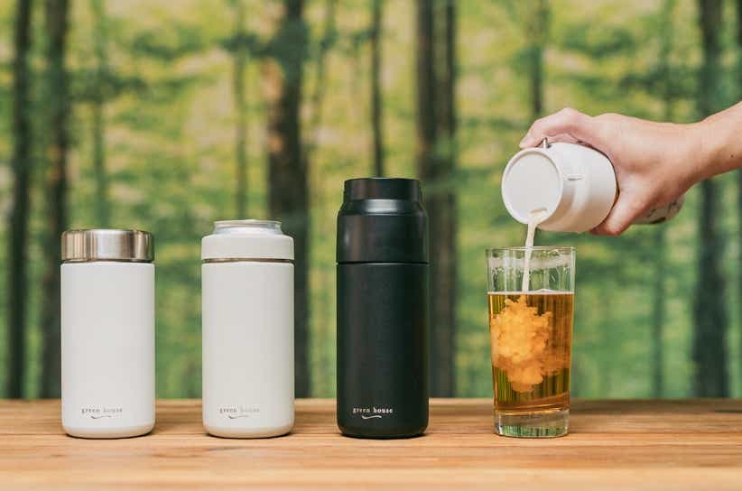 オヤジ歓喜】缶ビール→極上泡。持ち歩ける“ビールサーバー”がキャンプ