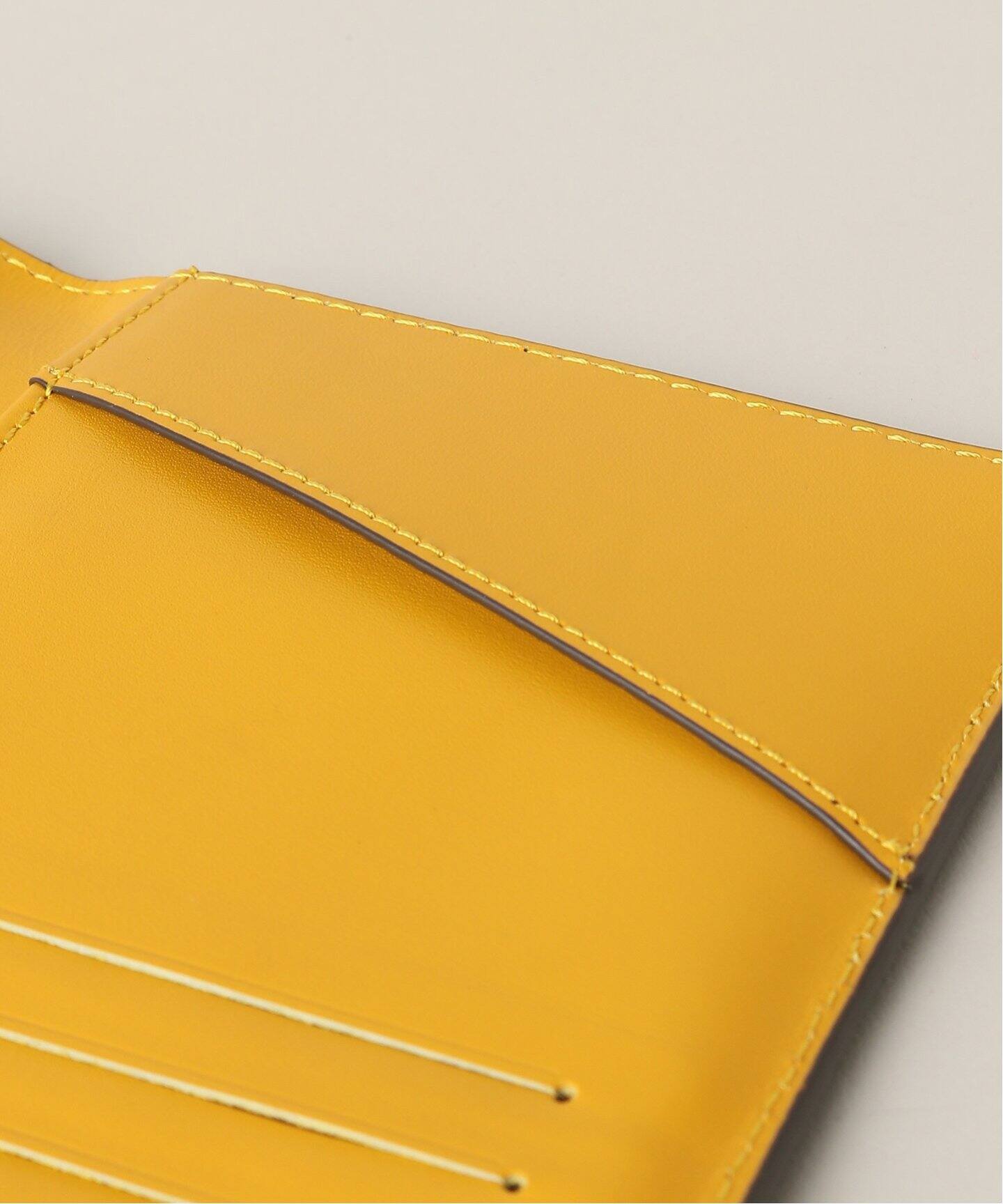 ドゥーズィエムクラス BTN Passport Holder BTN Passport Holder