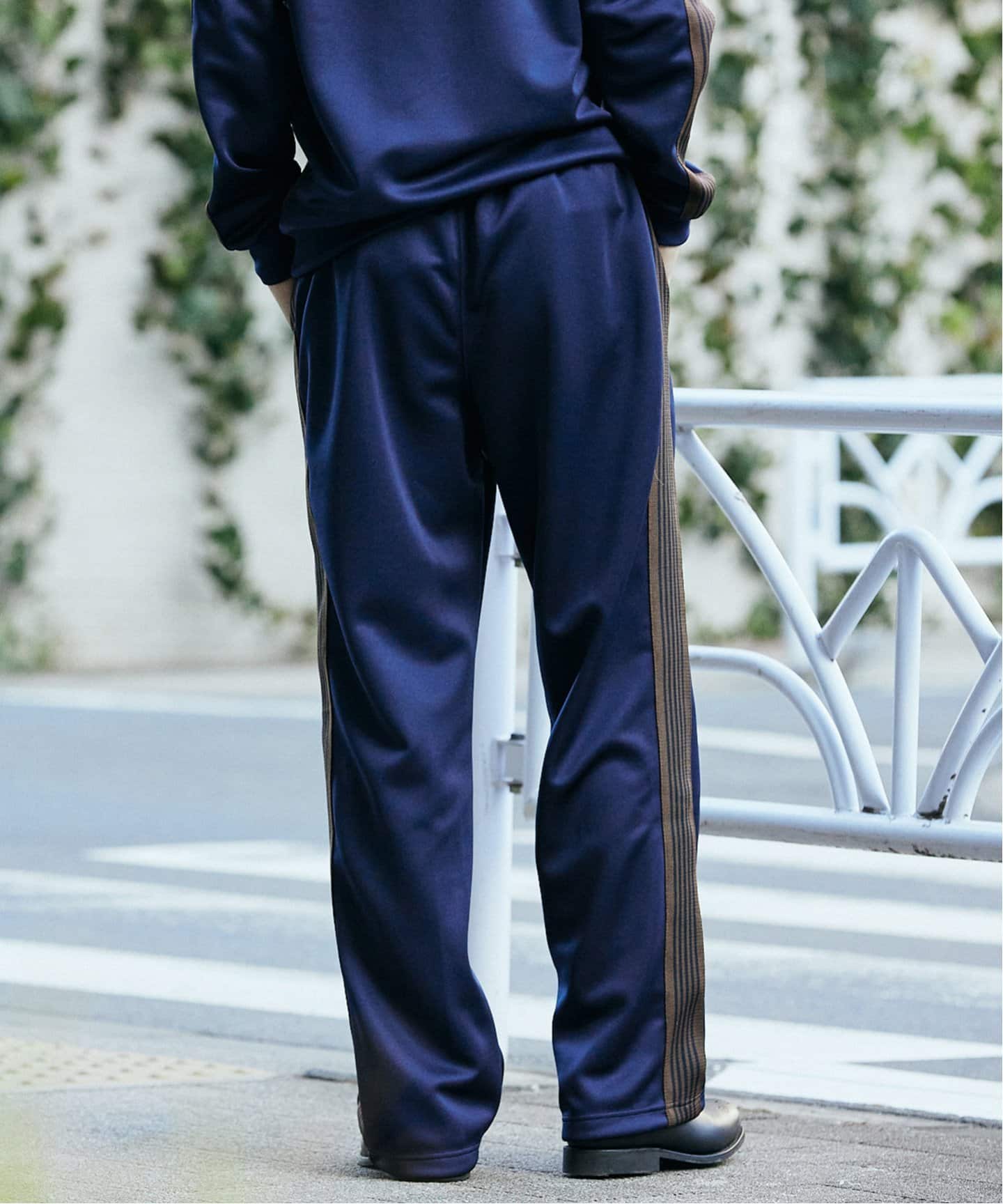 中古・古着通販Needles 新品未使用 needles トラックパンツ ネイビー