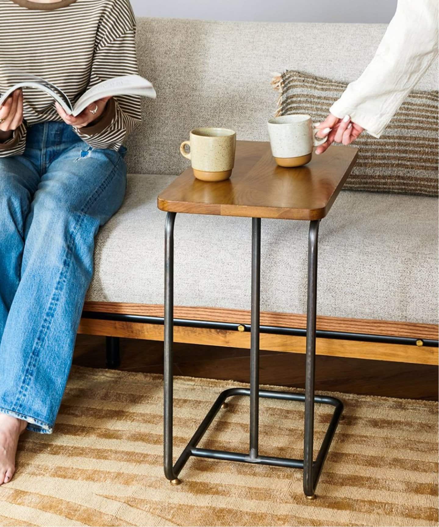 早い者勝ちジャーナルスタンダードファニチャーリルサイドテーブル