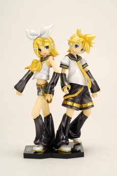 ミクに続き「鏡音リン・レン」フィギュア発売－ボークスから - アキバ