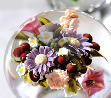 ☆新品☆ペーパーウエイト・飾物・カラフルな花模様のガラス玉 ☆新品