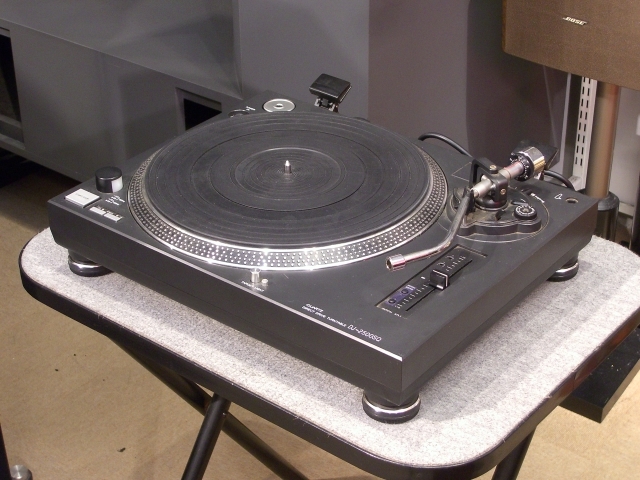 キクタニDJ-2500SQダイレクトドライブターンテーブル