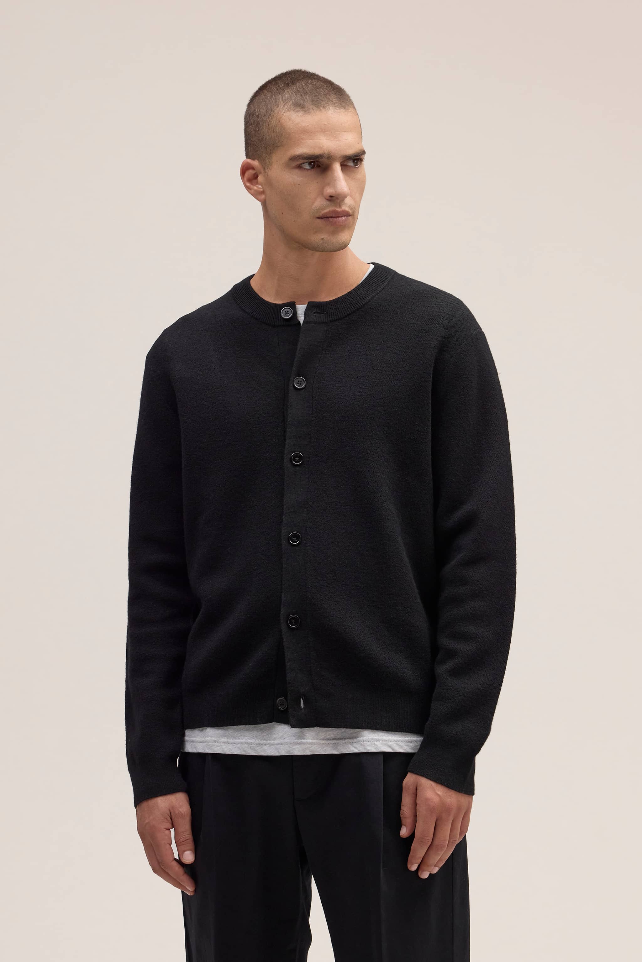 Jasper 60017 men's cardigan - Black - Buy online at NN.07®