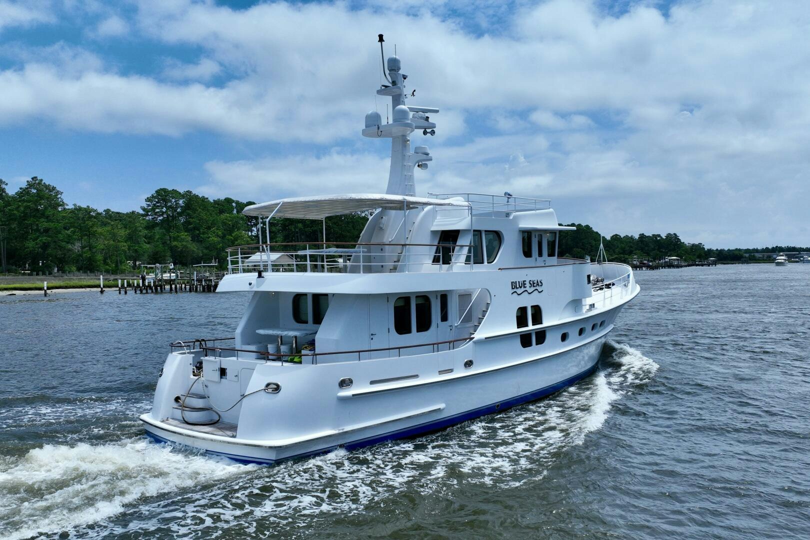 BLUE SEAS Yacht for Sale in Beaufort | 70' (21.34m) 2006 Farmont | N&J