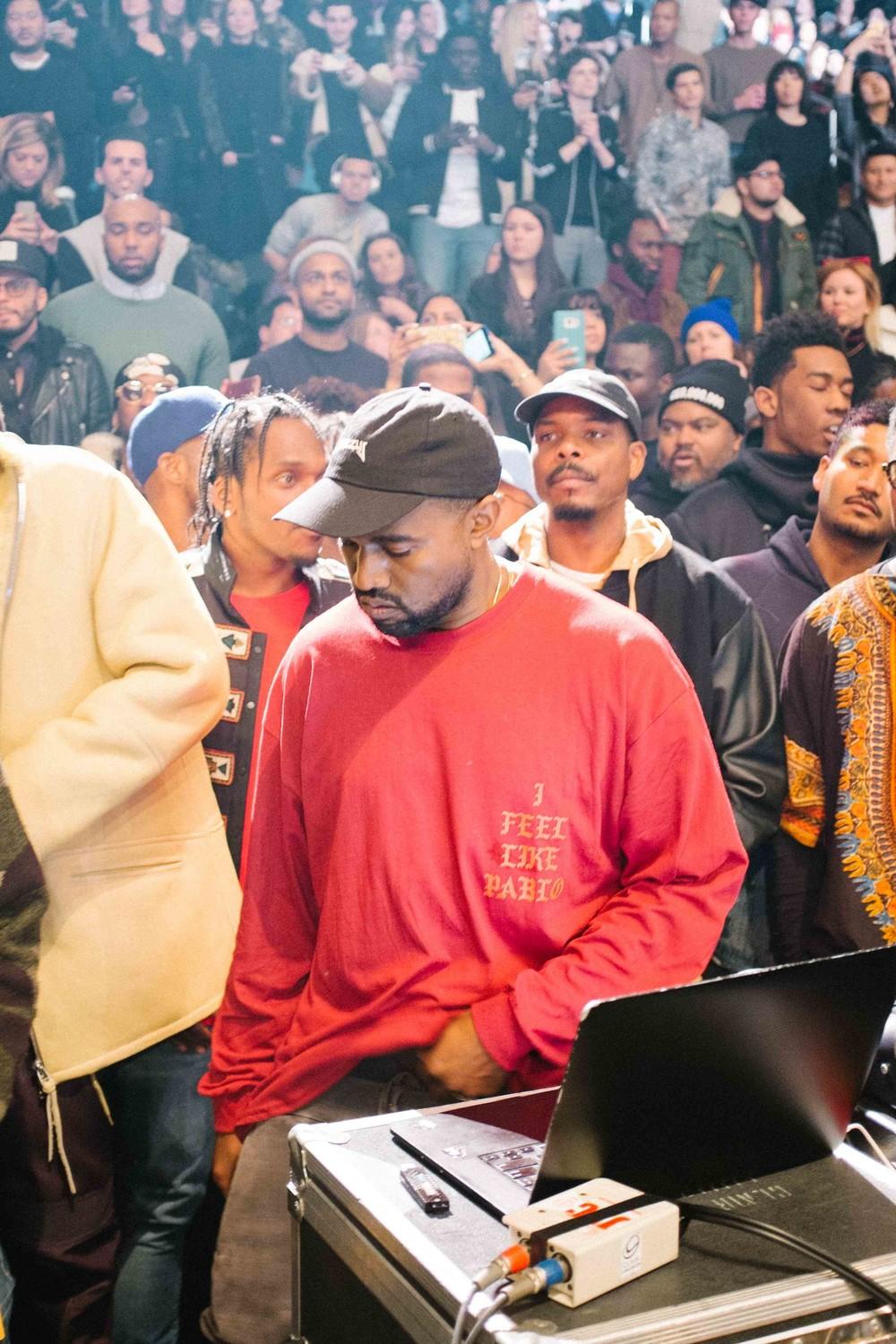 T-Pablow ON THE ROAD APOLLNIA LOW CAP the life of pablo — EMBODIED