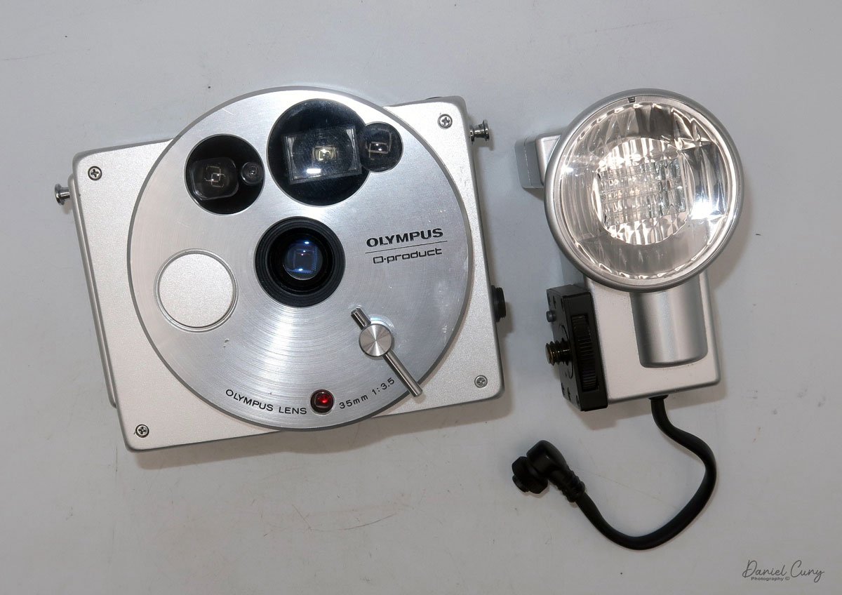 OLYMPUS O-product フィルムカメラ オリンパス O-プロダクト: カメラ