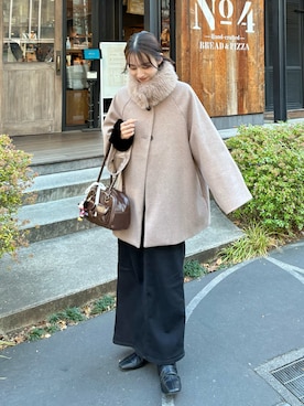 ファー取り外しケープコートを使った人気ファッションコーディネート