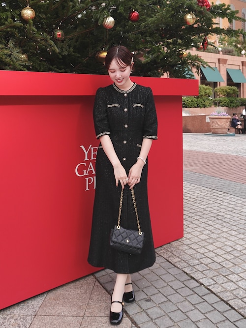 セール】【LEJA】ラメ混ツイードレザーパイピングパール釦スパンコール