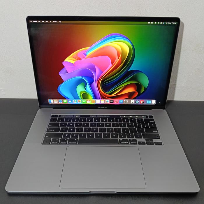 高性能・大画面 MacBook Pro 2019 - i7、32GB、512GB Amazon.com