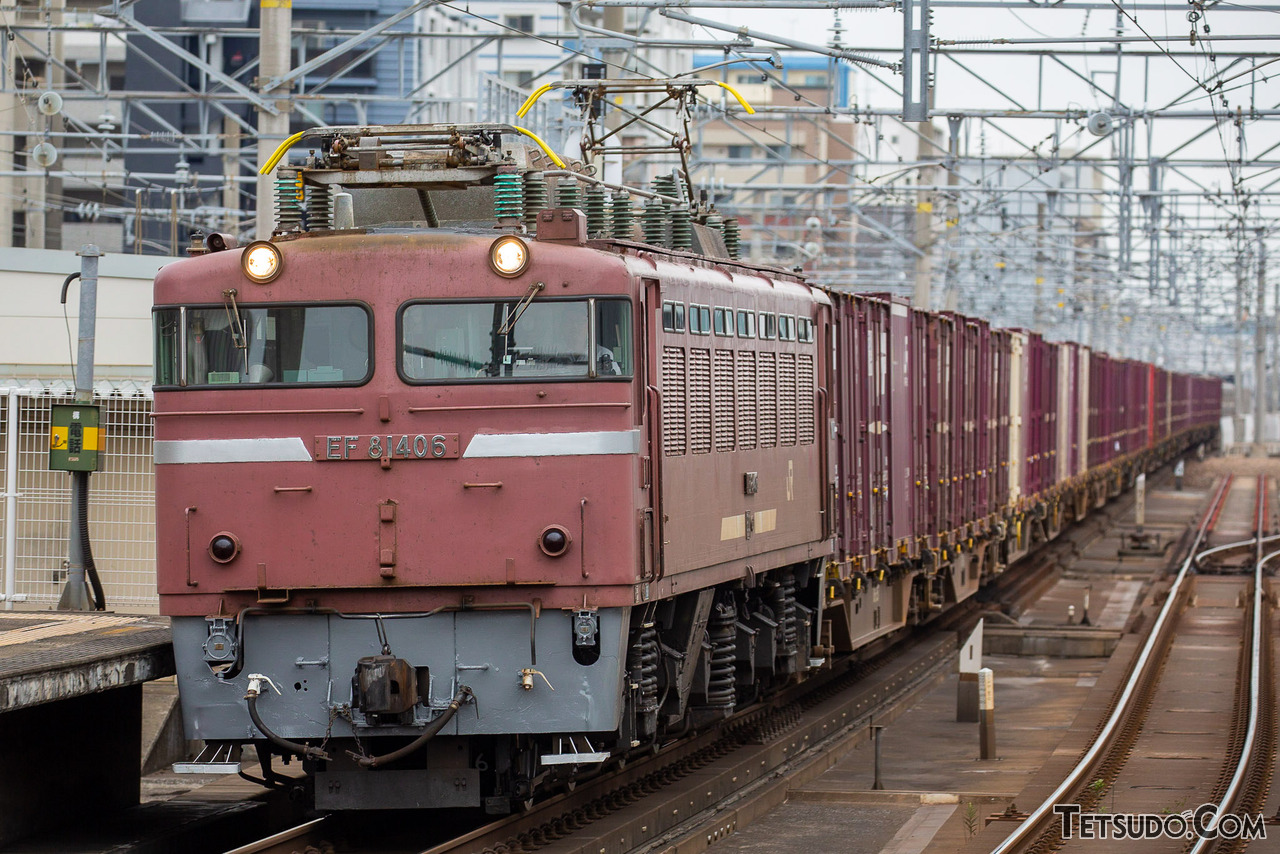 ついに完全引退へカウントダウン？ 国鉄の交直流電気機関車の決定版