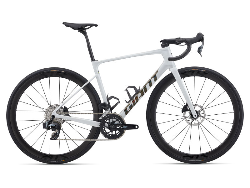 ロードバイク GIANT DEFY GIANT DEFY ロードバイク 送料無料 2023
