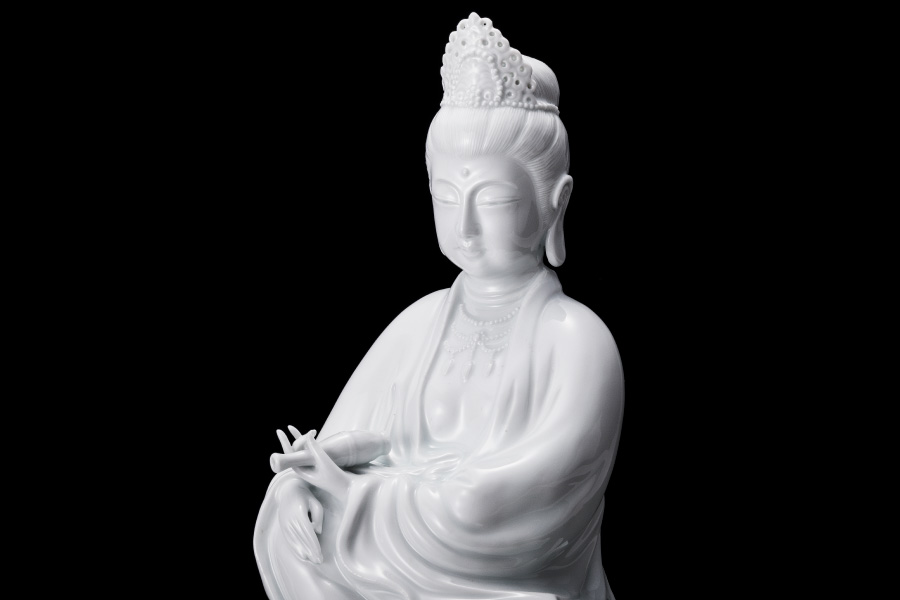 鍋島大五作 白磁 縁起物 慈母観音像 仏像 置き物 陶器 インテリア 白磁