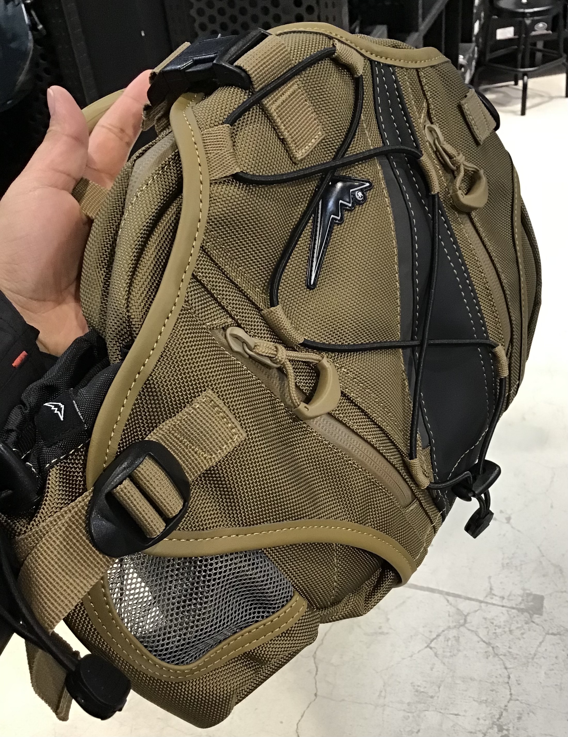 KUSHITANI ヒップバック 限定色 ブラウン K-3601L クシタニ（KUSHITANI