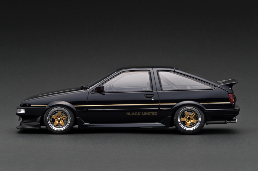 イグニッションモデル 1/18 AE86 土屋圭市 イグニッションモデル / 1
