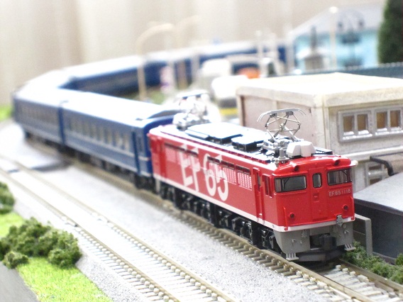 KATO 1-307 EF65-1118（レインボー） KATO鉄道模型オンライン