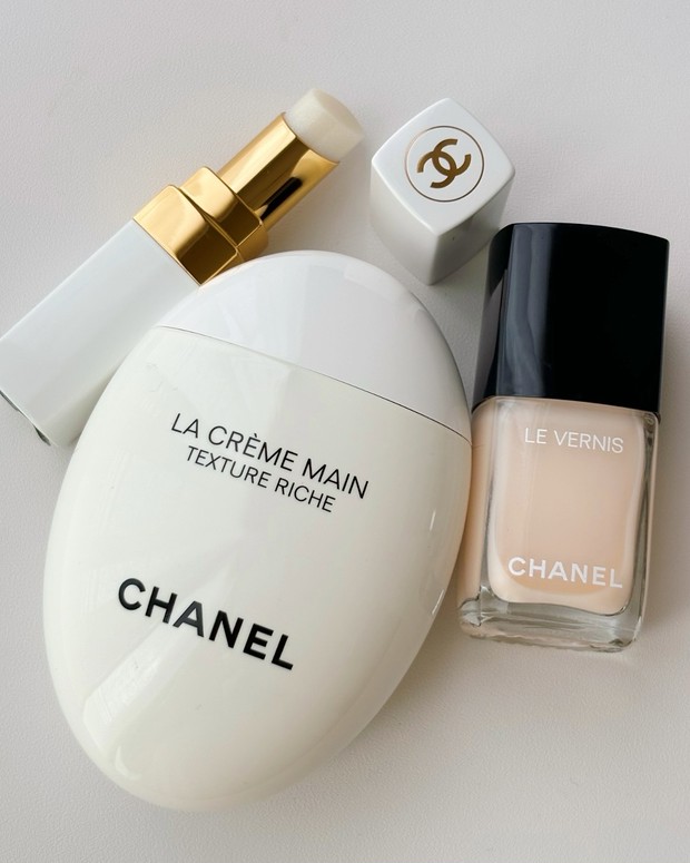 シャネルのポーチ付きコフレをスウォッチ！ 豪華な限定3種がお目見え