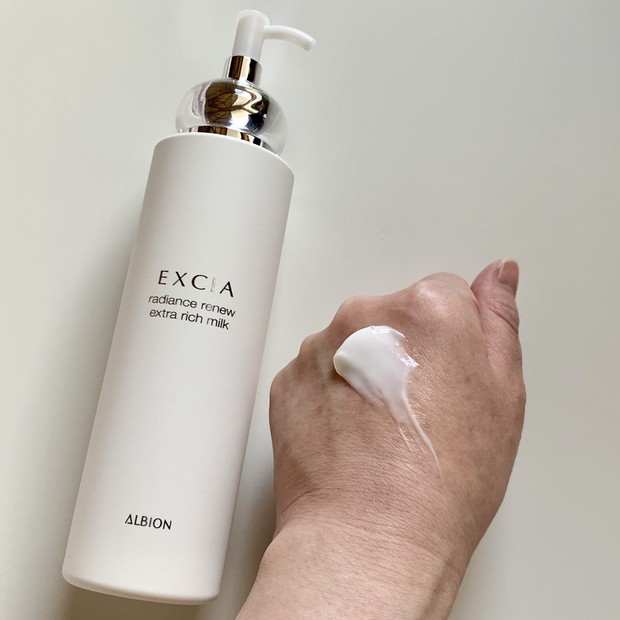 アルビオンの「新生エクシア」でうるおいの概念が変わる！ ‟次世代型