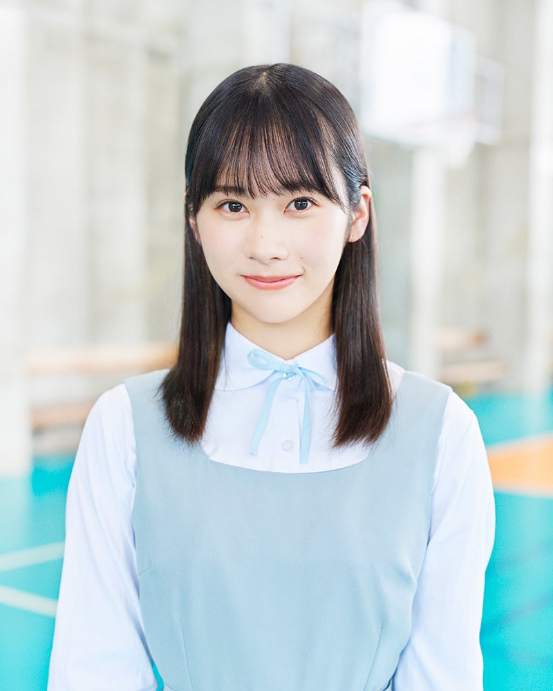 日向坂46・12人目の4期生「小西夏菜実」公開 兵庫県出身の18歳、黒髪