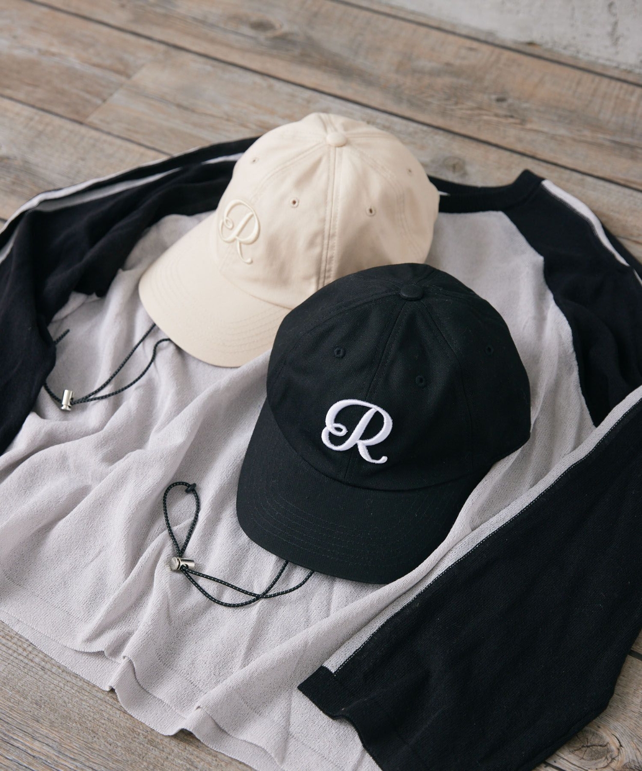 入手困難】DESPERADO キャップ 3色ステッチ 期間限定】【入手困難