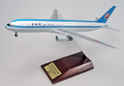JCWings 1/200 ANA B767-300 モヒカン塗装 JA602A Amazon.co.jp: JC