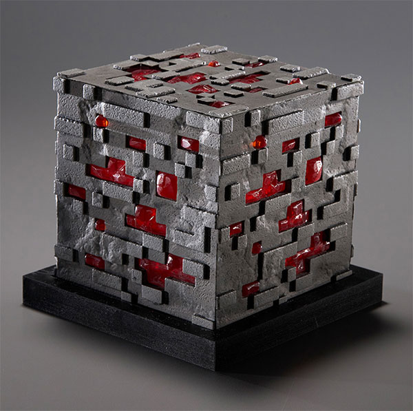 マインクラフト』 リアルライフ・レプリカ レッドストーン鉱石〈ライト