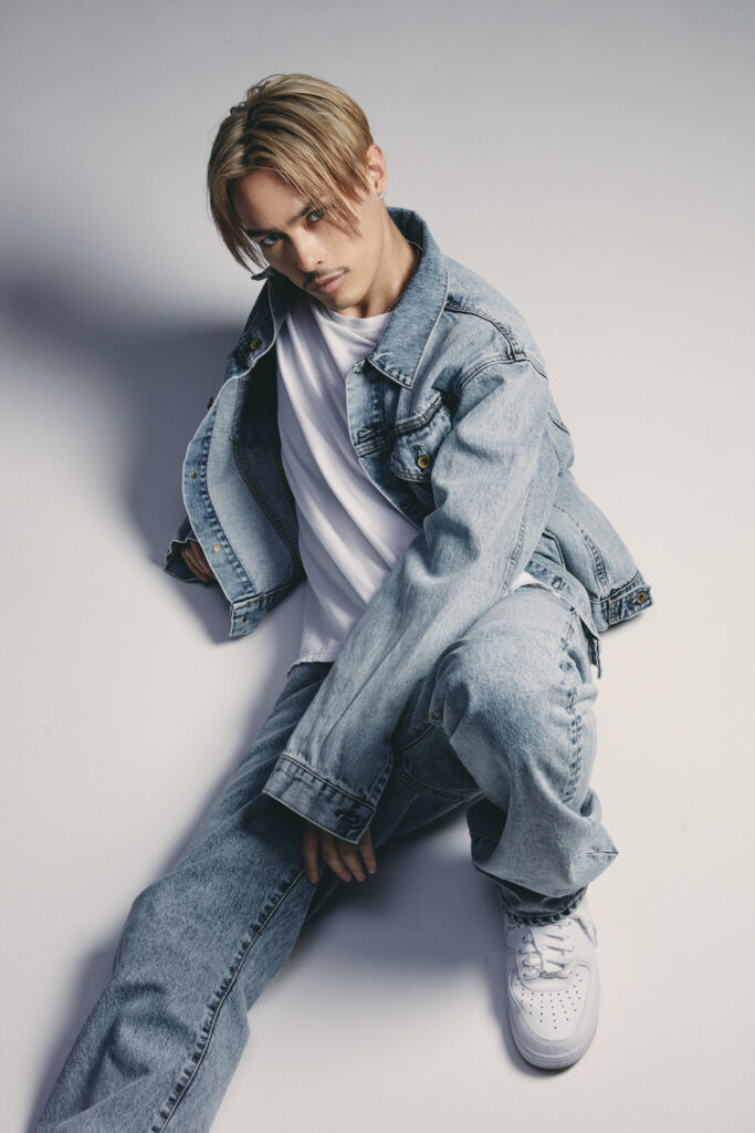 今市隆二プロデュース RILY Logo Denim Jacket