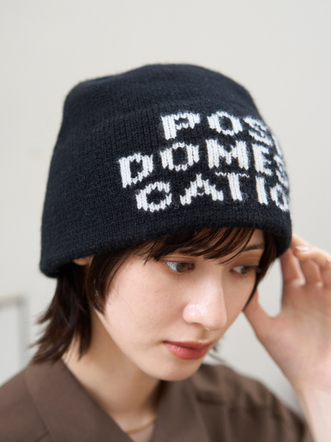 La Maison de Lyllis/ラ メゾン ド リリス】POST ロゴニット｜Rouge