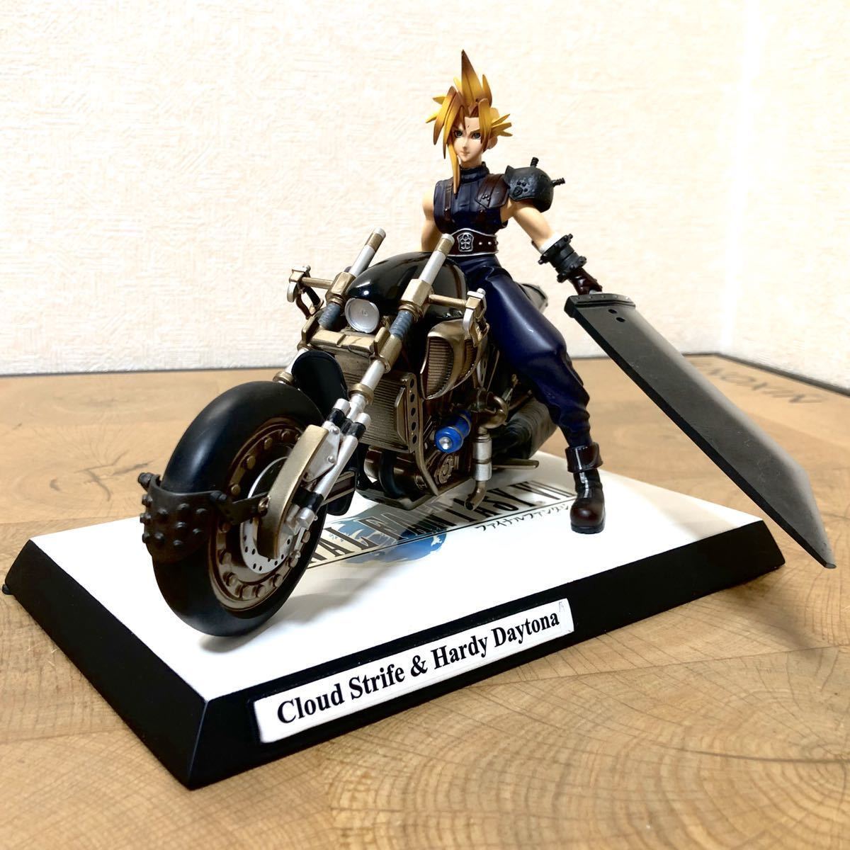 コトブキヤファイナルファンタジー7 1/8クラウドストライフ&ハーディ