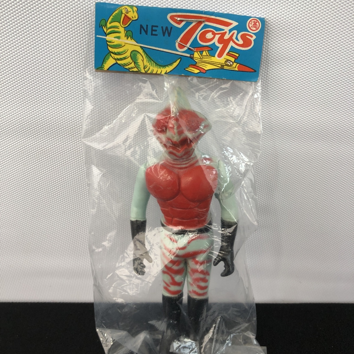 当時物仮面ライダーアマゾンソフビ無版権パチ約23センチ