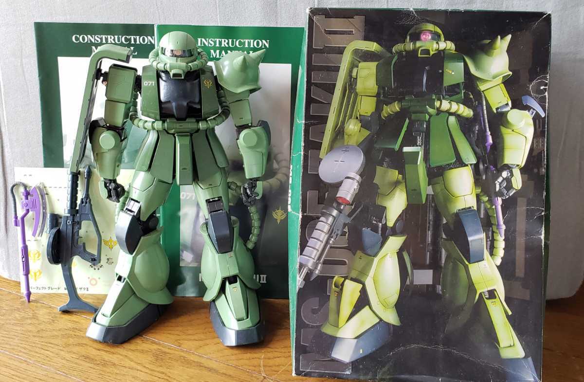 バンダイ PGパーフェクトグレード 1／60 MS－06F ザクII BANDAI 量産型