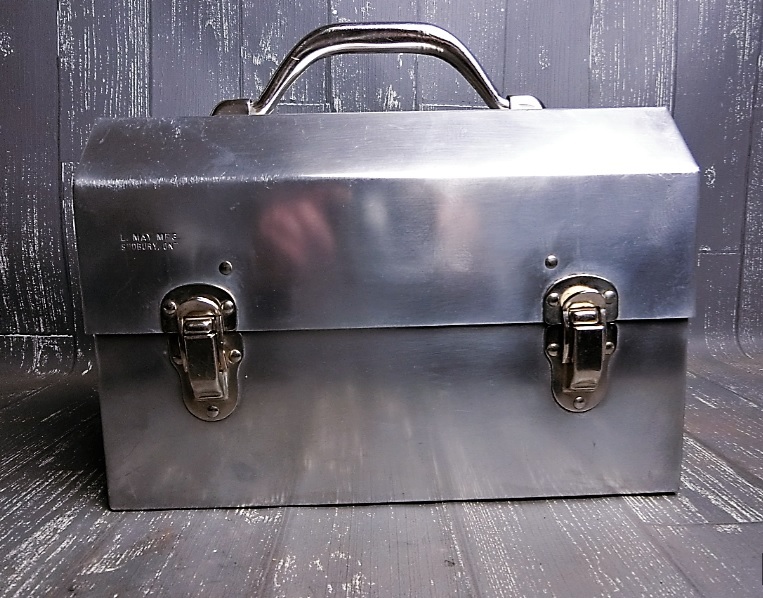 ☆極上品☆ L May MFG Aluminum ランチ ボックス カナダ製
