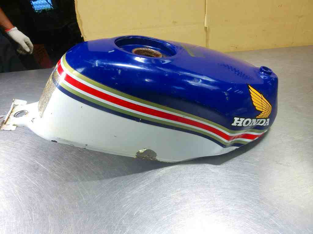 NSR50 タンク ロスマンズカラー NSR50 ガソリンタンク、ロスマンズ